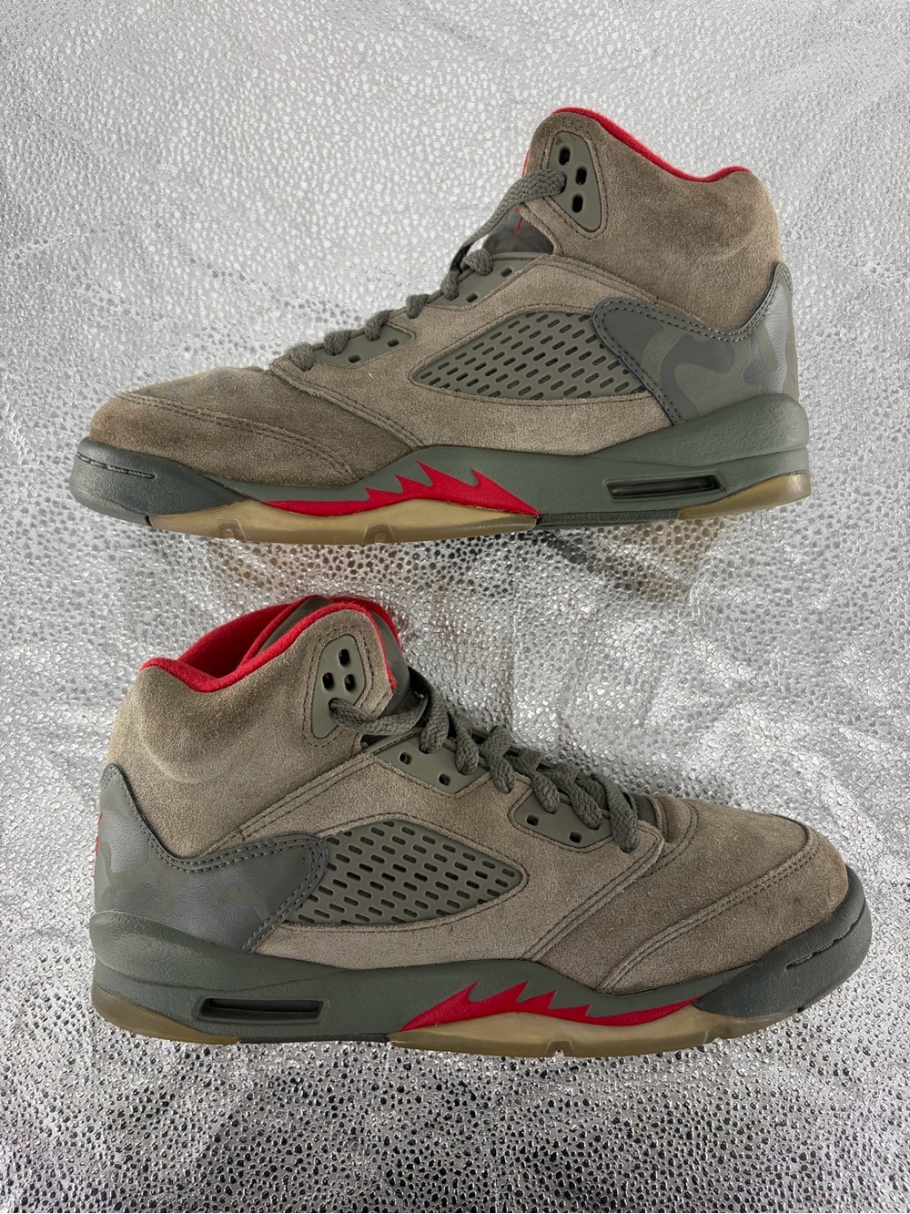Air Jordan 5 Camo Gray Red